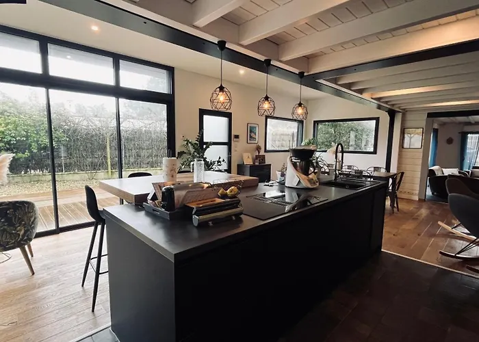 빌라 Maison D'architecte De La Paree 생장드몽